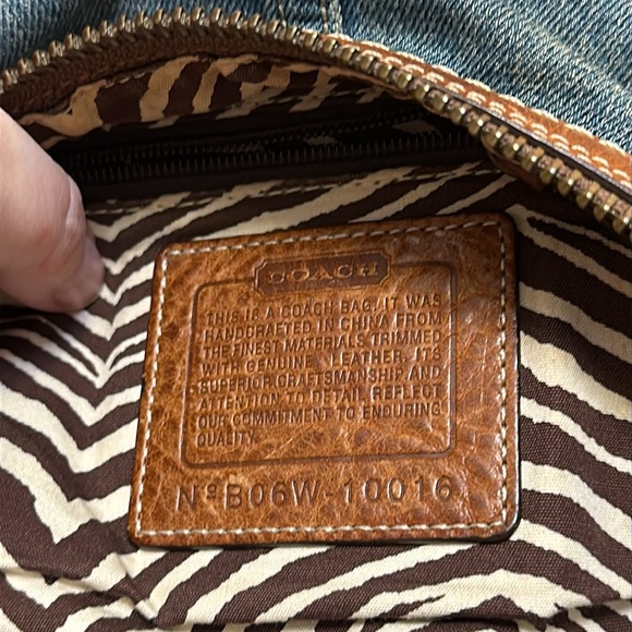 COACH DENIM HOBO BAG HANGTAGS 10016 LIMITED EDITION PATCHWORK Y2K CRESCENT RARE - Picture 6 of 17